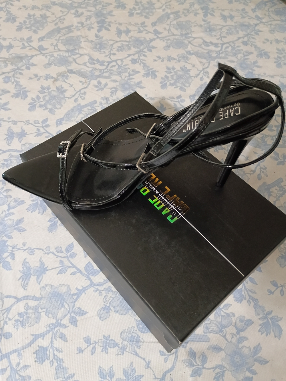 Cape Robbin Black Pointed Patent Strappy Heel with Buckle - Picture 4 of 4